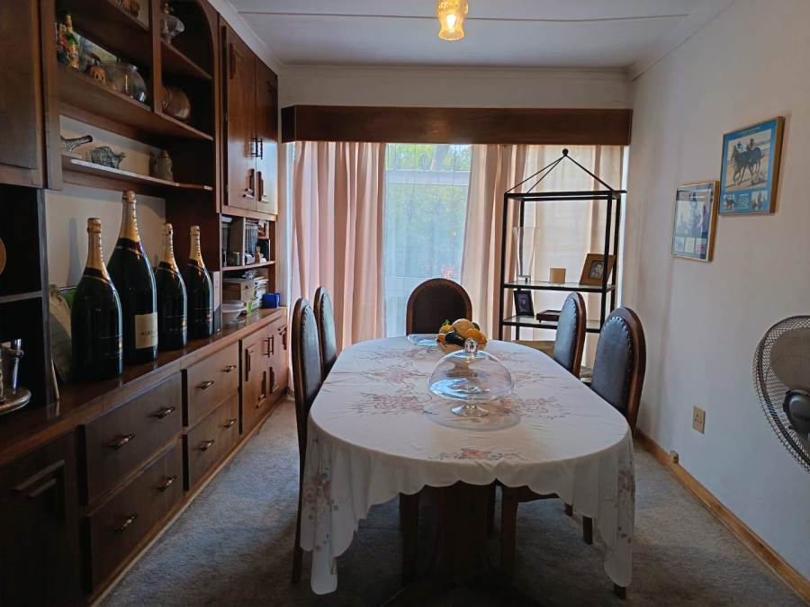 6 Bedroom Property for Sale in Heuwelsig Free State